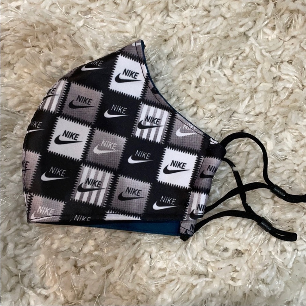 Nike mask